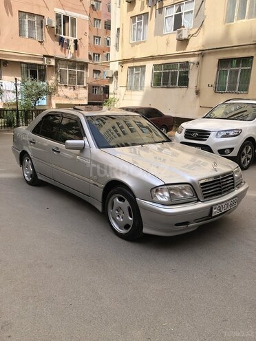 Mercedes C 200 1998, 320,000 km - 2.0 л - Bakı