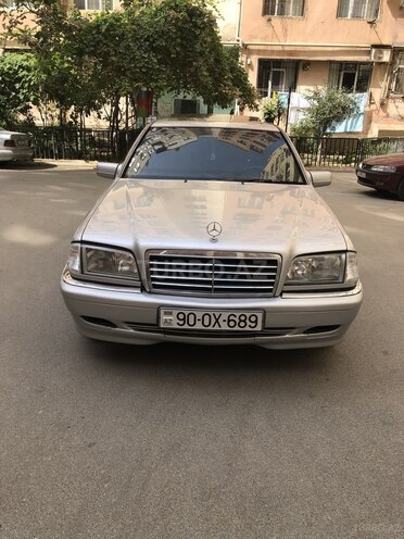 Mercedes C 200 1998, 320,000 km - 2.0 л - Bakı