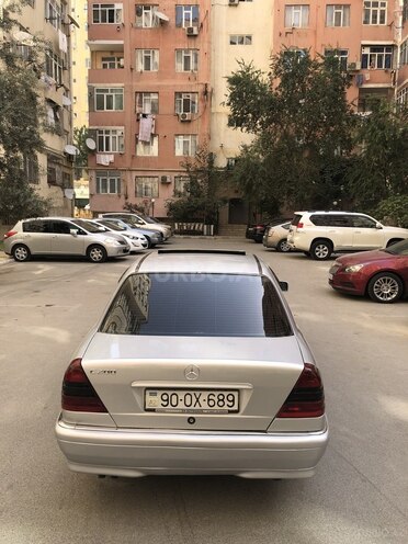 Mercedes C 200 1998, 320,000 km - 2.0 л - Bakı