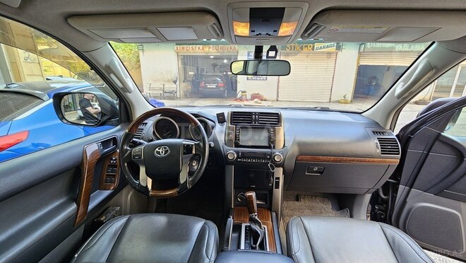Toyota Land Cruiser Prado 2010, 280,000 km - 2.7 л - Bakı