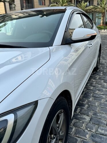 Hyundai Avante 2016, 204,888 km - 1.5 l - Bakı