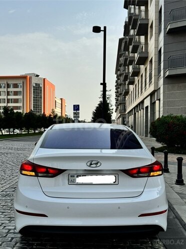 Hyundai Avante 2016, 204,888 km - 1.5 l - Bakı