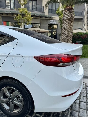 Hyundai Avante 2016, 204,888 km - 1.5 l - Bakı
