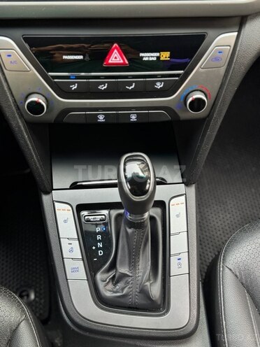 Hyundai Avante 2016, 204,888 km - 1.5 l - Bakı