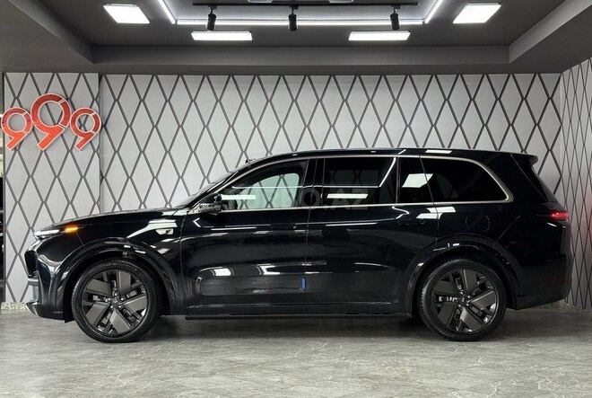 Li Auto L9 2025, 0 km - 1.5 l - Bakı