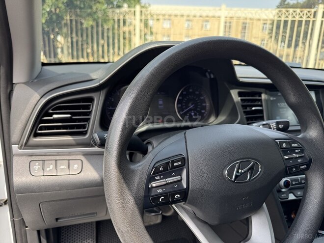 Hyundai Elantra 2020, 72,031 km - 2.0 l - Bakı