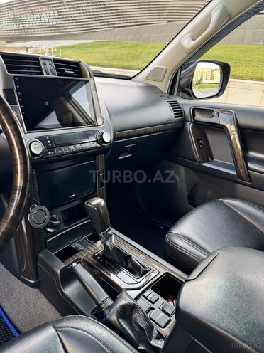 Toyota Land Cruiser Prado 2009, 230,000 km - 2.7 l - Bakı
