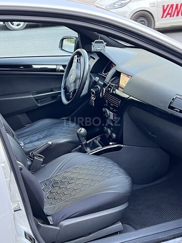 Opel Astra 2005, 240,000 km - 1.4 l - Bakı