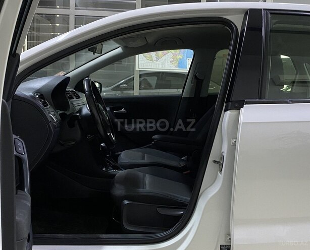 Volkswagen Polo 2013, 145,000 km - 1.6 l - Sumqayıt