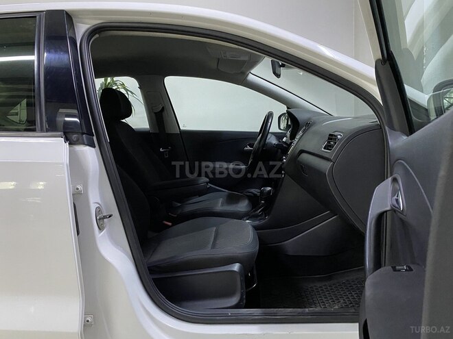 Volkswagen Polo 2013, 145,000 km - 1.6 l - Sumqayıt