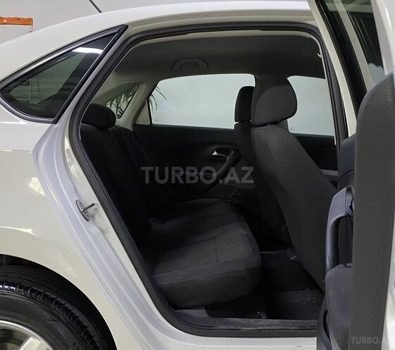 Volkswagen Polo 2013, 145,000 km - 1.6 l - Sumqayıt