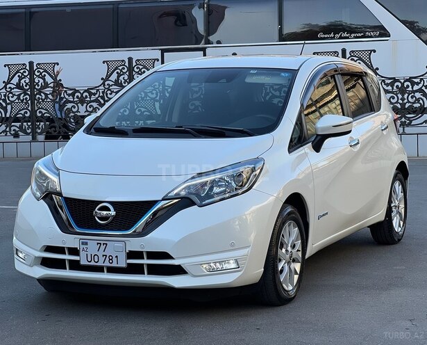Nissan Note-2