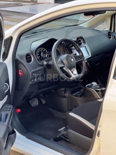 Nissan Note-8