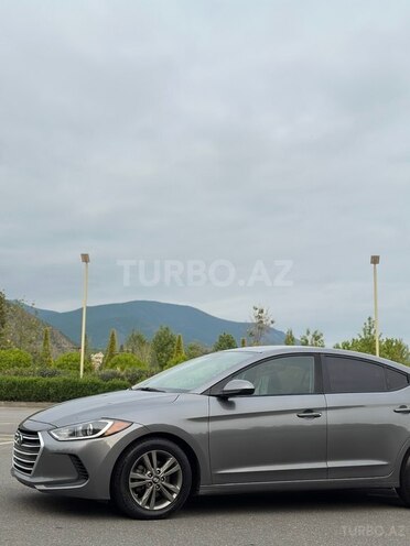 Hyundai Elantra 2017, 97,000 km - 2.0 l - Şəki