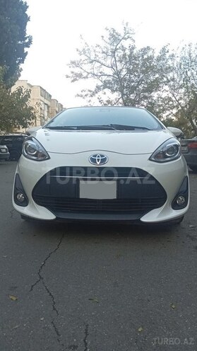 Toyota Aqua 2018, 125,000 km - 1.5 l - Bakı