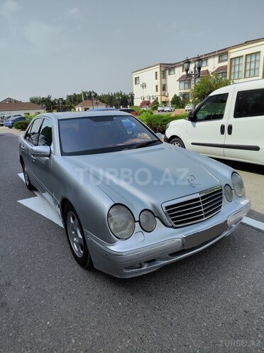 Mercedes E 270 1999, 238,328 km - 2.7 l - Bakı