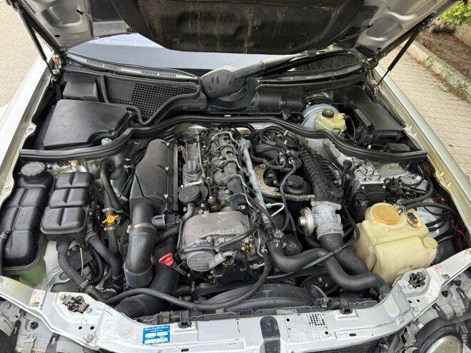 Mercedes E 270 1999, 238,328 km - 2.7 l - Bakı