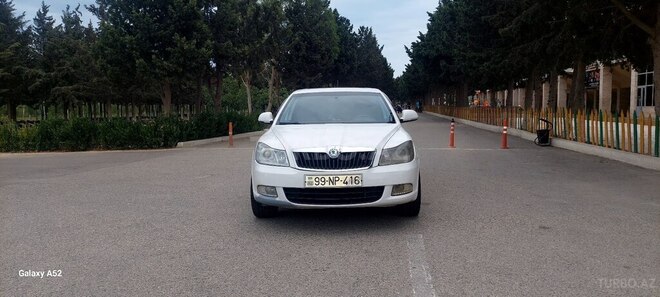 Skoda Octavia 2012, 227,000 km - 1.2 l - Bakı