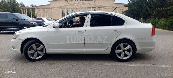Skoda Octavia 2012, 227,000 km - 1.2 l - Bakı