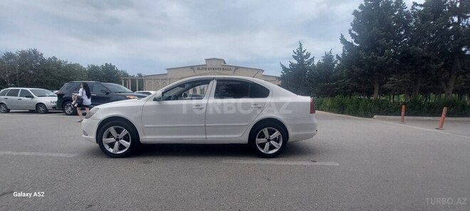Skoda Octavia 2012, 227,000 km - 1.2 l - Bakı