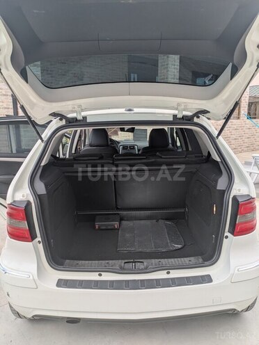 Mercedes B 180 2011, 126,000 km - 1.7 л - Bakı