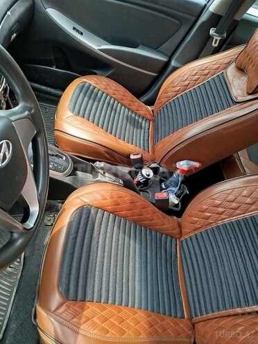 Hyundai Accent-5