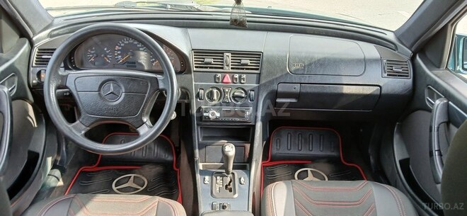 Mercedes C 180 1998, 260,000 km - 1.8 l - Sumqayıt