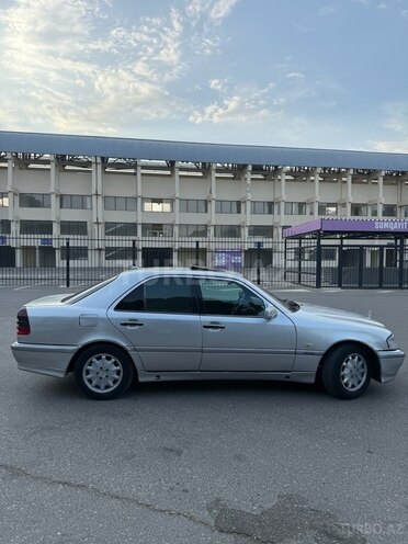 Mercedes C 220 d 2000, 323,000 km - 2.2 l - Sumqayıt
