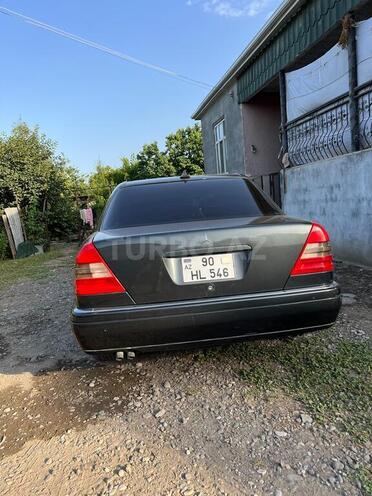 Mercedes C 300 2006, 285,000 km - 3.0 l - Ağcabədi