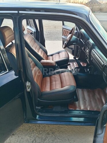 GAZ 24 1979, 400,000 km - 2.5 l - Salyan