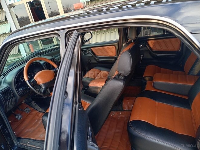 GAZ 24 1979, 400,000 km - 2.5 l - Salyan