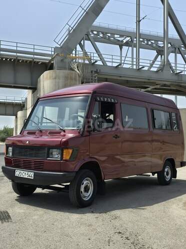 Mercedes 208 D 1994, 950,000 km - 2.9 л - Şirvan