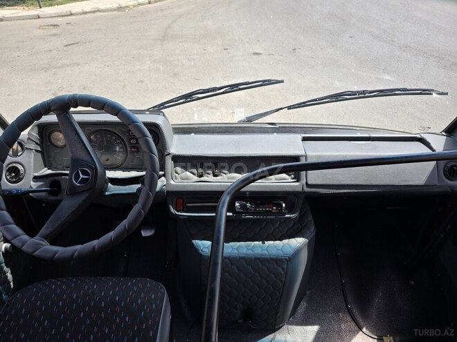 Mercedes 208 D 1994, 950,000 km - 2.9 л - Şirvan