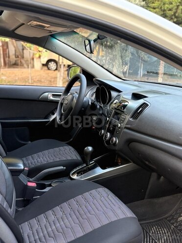 Kia Cerato 2009, 302,000 km - 1.6 л - Xırdalan