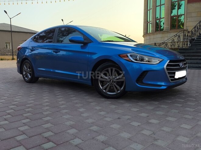 Hyundai Elantra 2017, 198,123 km - 2.0 л - Şirvan