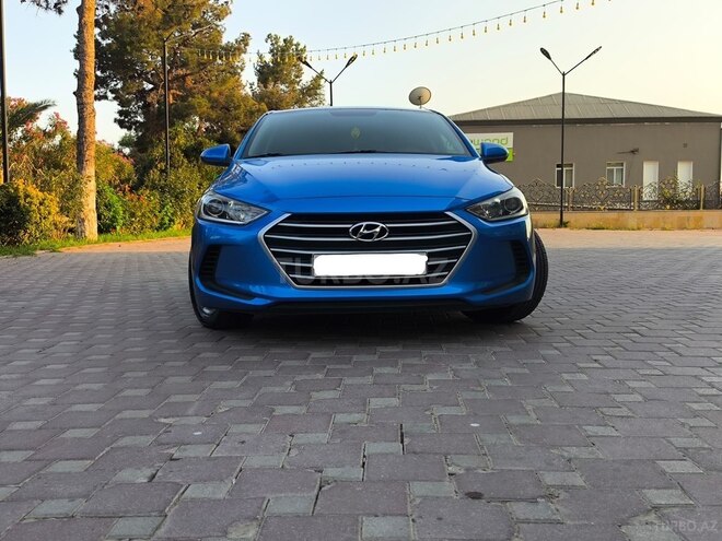 Hyundai Elantra 2017, 198,123 km - 2.0 л - Şirvan