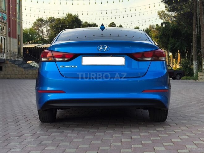 Hyundai Elantra 2017, 198,123 km - 2.0 л - Şirvan