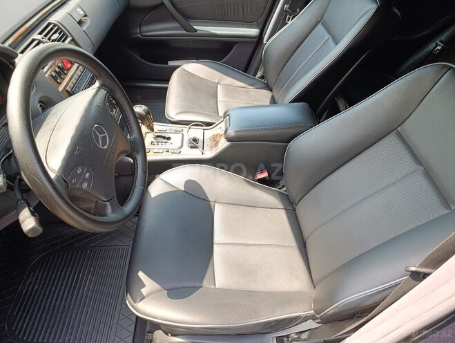 Mercedes E 220 d 2001, 320,000 km - 2.2 л - Masallı