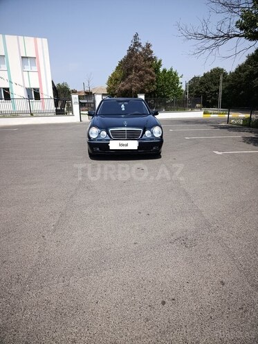 Mercedes E 220 d 2001, 320,000 km - 2.2 л - Masallı