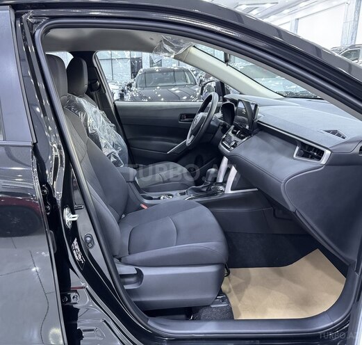 Toyota Corolla Cross 2025, 0 km - 2.0 l - Bakı