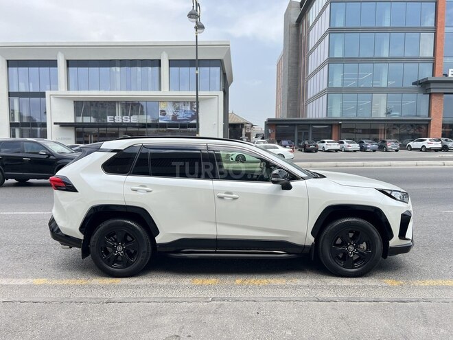 Toyota RAV4 2022, 26,647 km - 2.5 l - Bakı