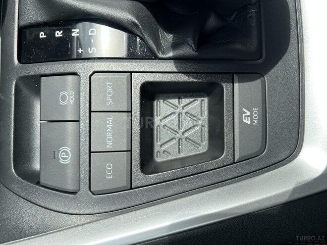 Toyota RAV4 2022, 26,647 km - 2.5 l - Bakı