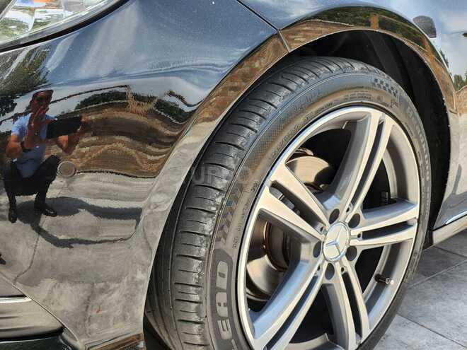 Mercedes E 220 d 2013, 319,418 km - 2.1 л - Bakı