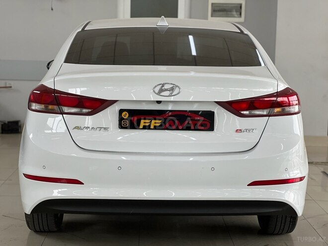 Hyundai Avante 2015, 160,000 km - 1.6 л - Bakı