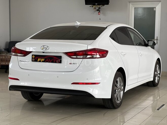 Hyundai Avante 2015, 160,000 km - 1.6 л - Bakı