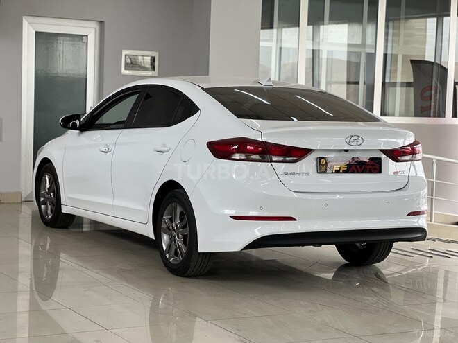 Hyundai Avante 2015, 160,000 km - 1.6 л - Bakı