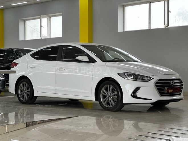 Hyundai Avante 2015, 160,000 km - 1.6 л - Bakı