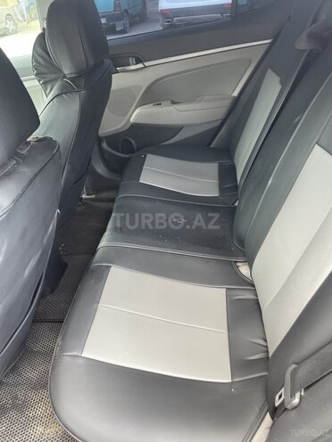 Hyundai Elantra 2018, 147,738 km - 2.0 l - Bakı
