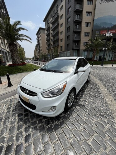 Hyundai Accent 2015, 99,000 km - 1.6 l - Bakı