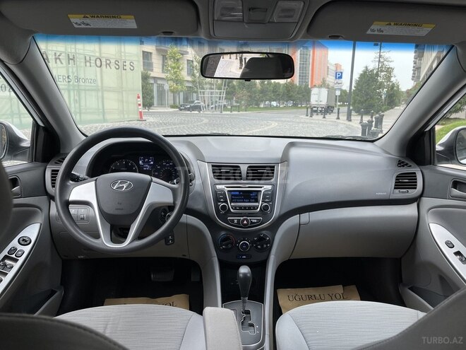 Hyundai Accent 2015, 99,000 km - 1.6 l - Bakı